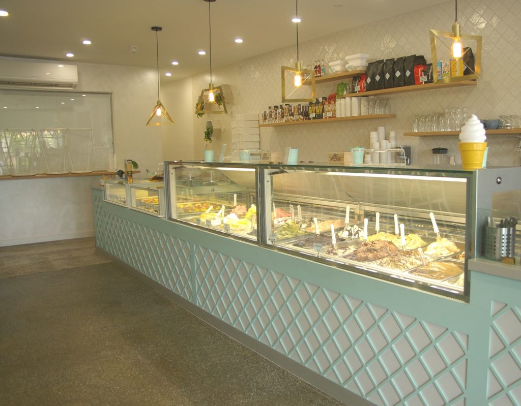 First thing in the morning, Meno Zero's counter was fully stocked with cakes and gelato