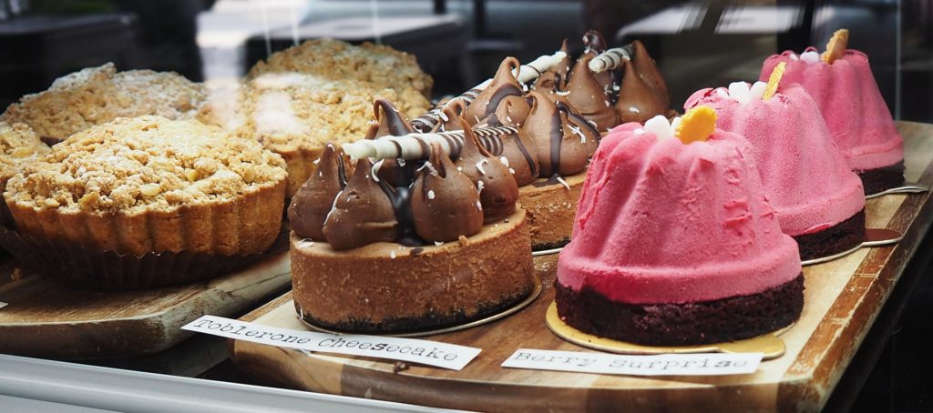 It's a tough choice - gelato or cake?